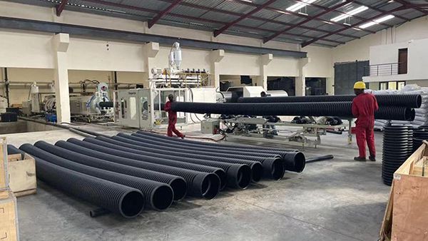 ZC-600H instalado en el taller de un cliente en Kenia